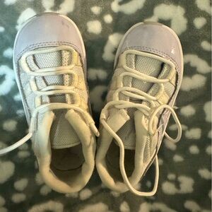 Air Jordan 11 Retro Low "Pure Violet" sneakers